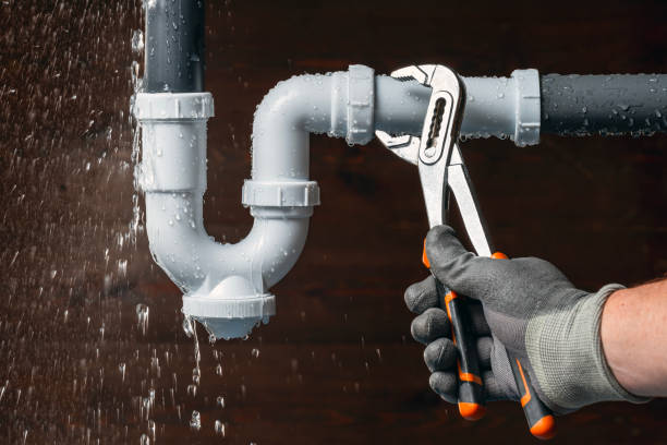 Professional Drain Cleaning technician working in Brentwood, MO